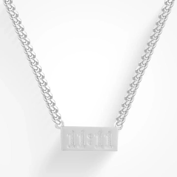 A Bit of Luck Necklace Regu